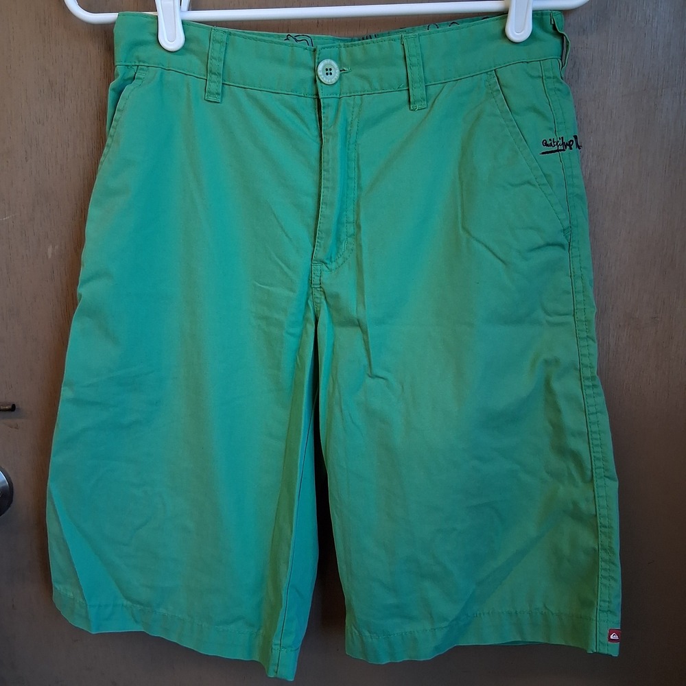 EUC Boys Quicksilver Green Shorts Sz 12 NWOT